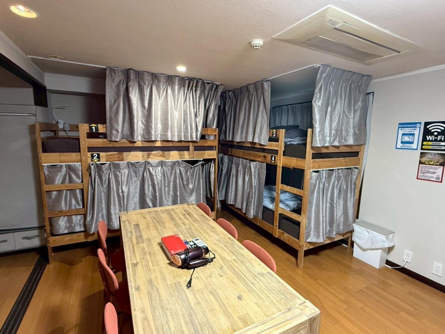 Bunk Bed in Female Dormitory Room,1677966173:JPEG
